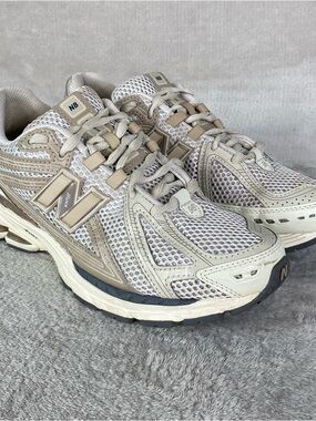 New Balance 1906R M1906ZB Mens 7.5 Womens 9 Cream Beige Running Shoes Athletic